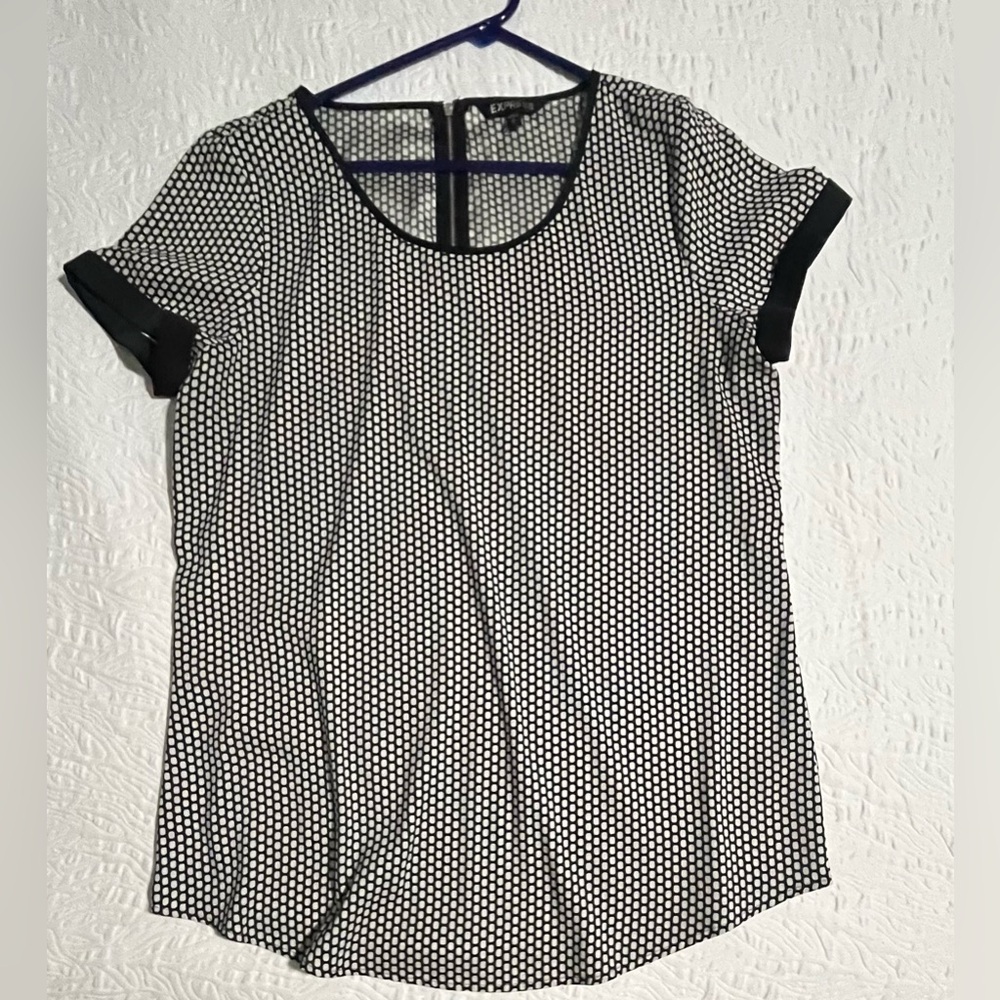 Express silky tunic top boat neck cap sleeves